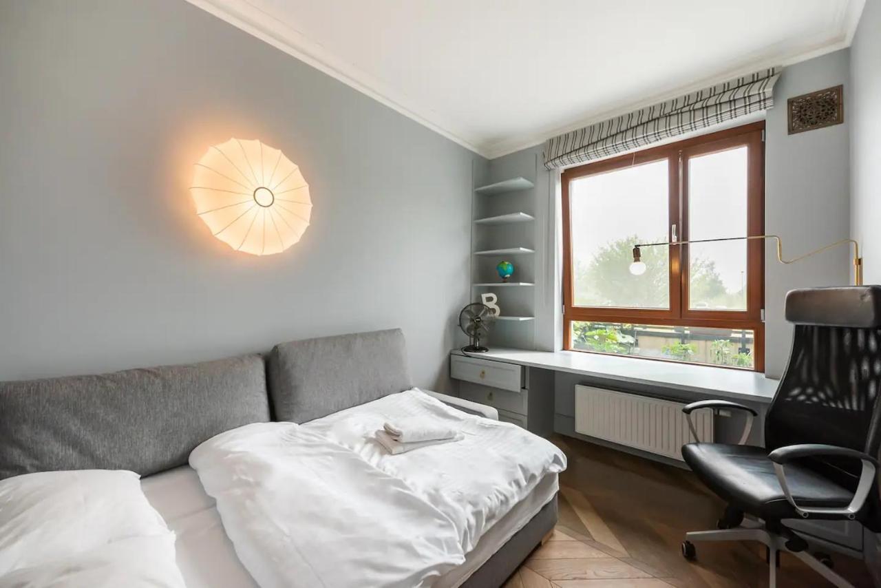 Luxury Garden Apartment Варшава Екстер'єр фото