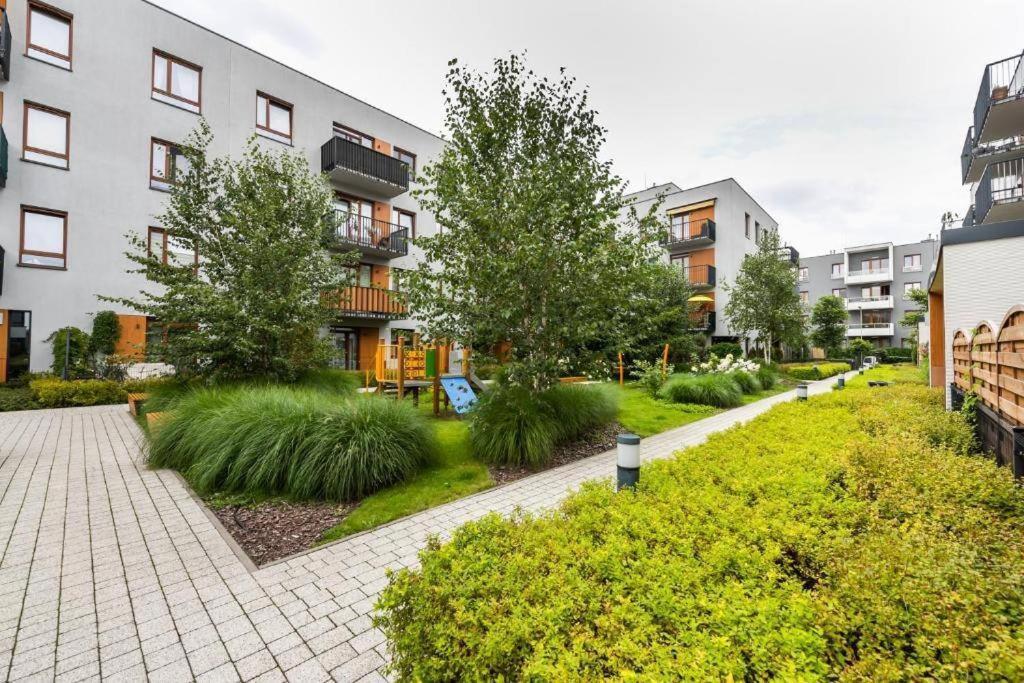 Luxury Garden Apartment Варшава Екстер'єр фото