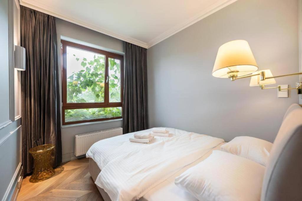 Luxury Garden Apartment Варшава Екстер'єр фото
